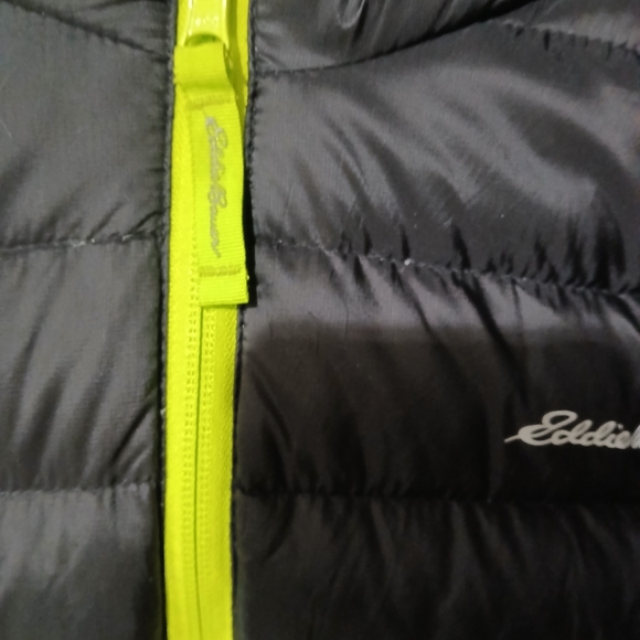 Eddie Bauer medium light black/lime green zip up coat size medium for( youth ). - Picture 4 of 11